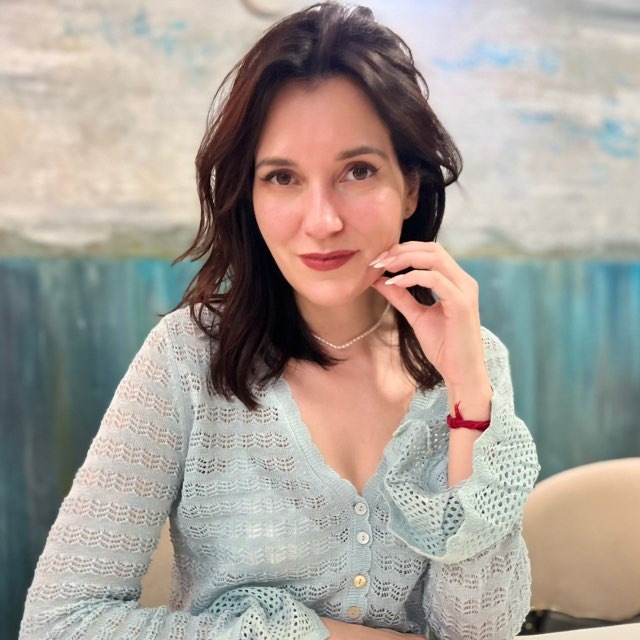 Алина Сурикова